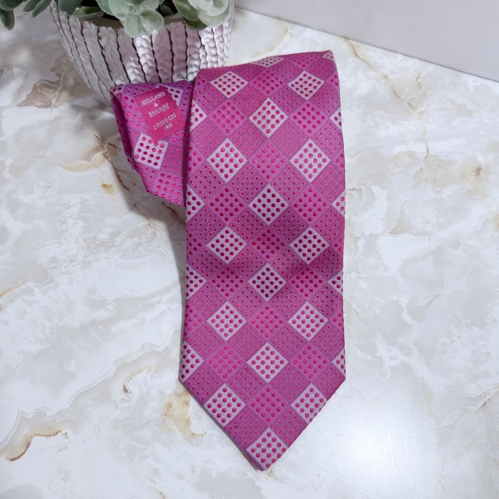 NWOT Holland & Sherry London Men's Silk Printed Shape Tie Pink 3 1/2" x 60"‎